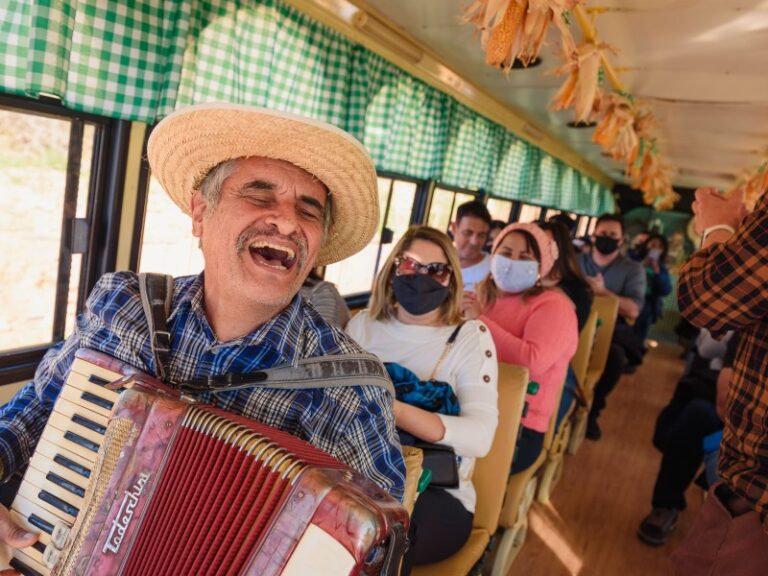 tour-linha-avila-com-almoco-agroturismo-61dee15b6ab1d-large